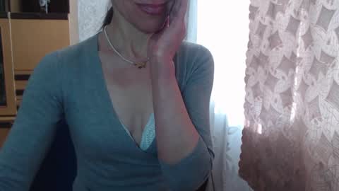 cute_lion_ online show from 03-01-25, 08:56