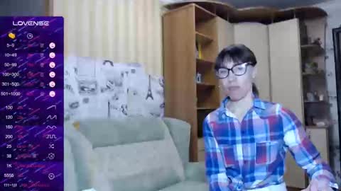 cute_lion_ online show from 03-10-25, 11:53