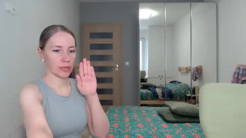 cute_lion_ online show from 05-14-26, 01:40