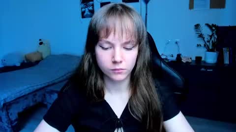 Emily online show from 06-23-26, 03:54