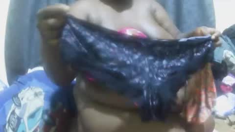 Snapshot of cute_maya1 chatting on 03-01-26, 01:18 Sweetebony online show from 03-01-26, 01:18