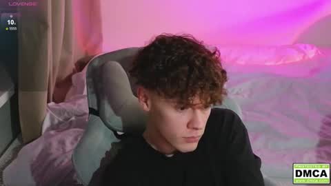 Thomas -  online show from 03-10-26, 07:41