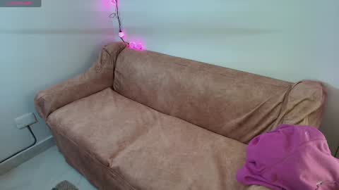 tell me jess   online show from 02-01-25, 06:19