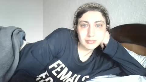 cutekattie online show from 05-18-26, 03:57