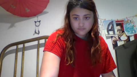 Snapshot of cutemarylove26 chatting on 07-28-26, 07:15 cutemarylove26 online show from 07-28-26, 07:15