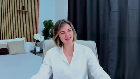 cutemirage online show from 04-10-26, 02:33