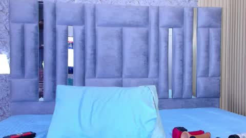 cutepetitee online show from 12-18-25, 08:26