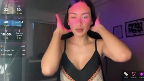 Snapshot of cutestar_xx chatting on 06-17-26, 07:04 Aya online show from 06-17-26, 07:04