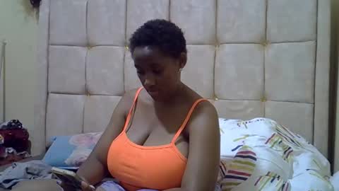 cutestebony1 online show from 03-19-26, 05:44