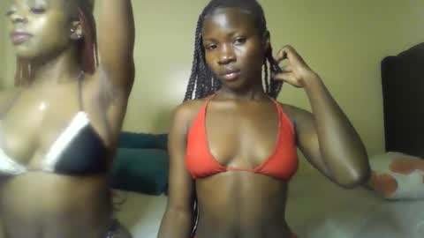 Snapshot of cutey_mara chatting on 03-27-26, 06:30 cutey_mara online show from 03-27-26, 06:30