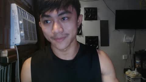 Snapshot of cutie_hunk69 chatting on 06-06-26, 03:39 cutie_hunk69 online show from 06-06-26, 03:39