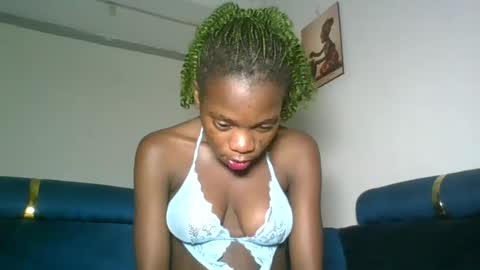 Snapshot of cutie_plush chatting on 07-21-26, 07:16 cutieplush online show from 07-21-26, 07:16