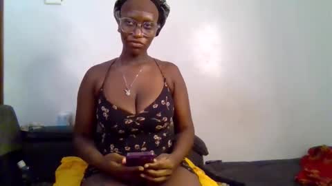 Snapshot of cutie_pumpkin_ chatting on 03-16-26, 06:45 CUTIE online show from 03-16-26, 06:45