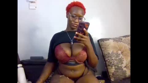 Snapshot of cutie_pumpkin_ chatting on 04-02-26, 01:47 CUTIE online show from 04-02-26, 01:47