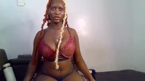 Snapshot of cutie_pumpkin_ chatting on 04-04-26, 01:37 CUTIE online show from 04-04-26, 01:37