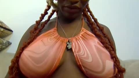 Snapshot of cutie_pumpkin_ chatting on 04-11-26, 09:02 CUTIE online show from 04-11-26, 09:02