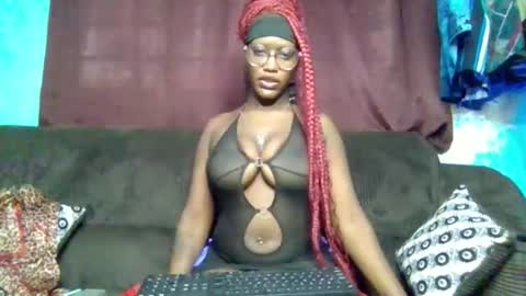 Snapshot of cutie_pumpkin_ chatting on 05-20-26, 06:30 CUTIE online show from 05-20-26, 06:30