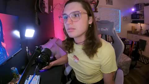 cutiepiescarlett online show from 05-22-26, 02:30