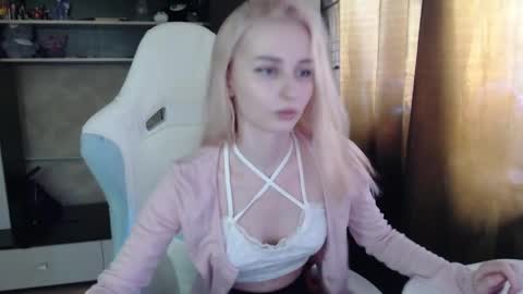 Cutti Crystal online show from 04-01-26, 08:48