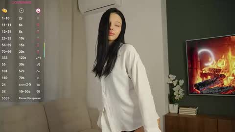 Cwen online show from 10-29-25, 07:10