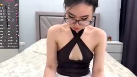 Snapshot of cwenecollins chatting on 06-21-26, 07:11 Akemi online show from 06-21-26, 07:11