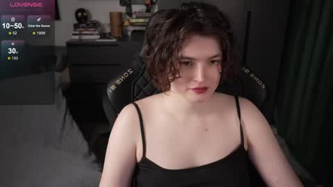 Helen Blossom online show from 05-20-26, 08:15