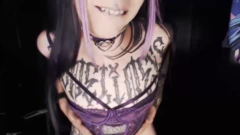 Nikki online show from 04-11-26, 08:57