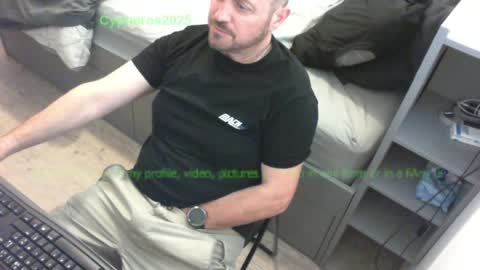 Chris online show from 04-13-26, 07:47