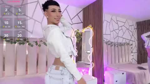 Snapshot of cyrus_tay chatting on 06-19-26, 08:01 cyrus_tay online show from 06-19-26, 08:01
