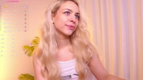 Snapshot of d0ll_eyes_ chatting on 07-14-26, 10:21 Julie online show from 07-14-26, 10:21