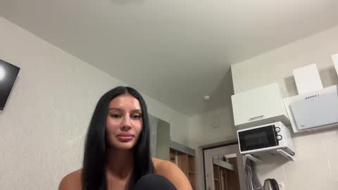 Snapshot of da_sheey chatting on 09-13-25, 07:02 Eva online show from 09-13-25, 07:02