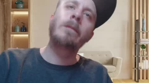 Snapshot of dabbydaddy25 chatting on 05-16-26, 10:08 dabbydaddy25 online show from 05-16-26, 10:08