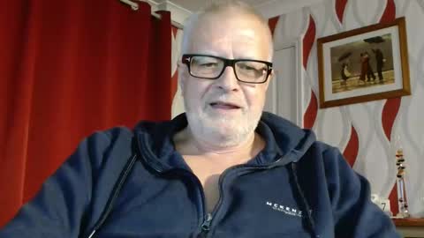 Brian ... online show from 10-07-25, 08:06