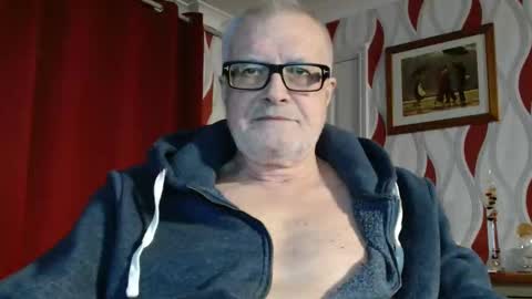 Brian ... online show from 04-22-26, 07:59