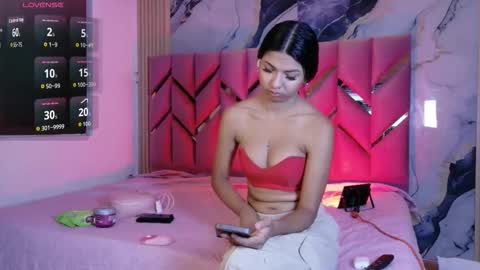 Snapshot of daddyissuesss_ chatting on 12-17-25, 07:42 JAZMIN online show from 12-17-25, 07:42