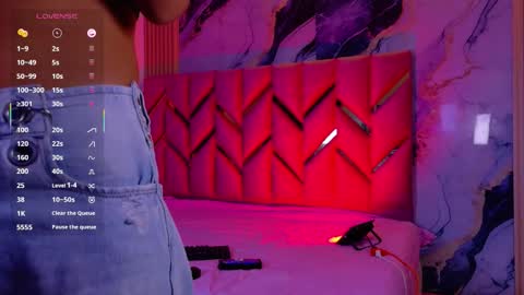 Snapshot of daddyissuesss_ chatting on 02-04-26, 07:53 JAZMIN online show from 02-04-26, 07:53