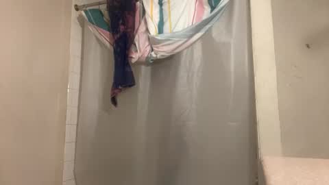 Snapshot of daddylongyk chatting on 11-29-25, 09:51 daddylongyk online show from 11-29-25, 09:51