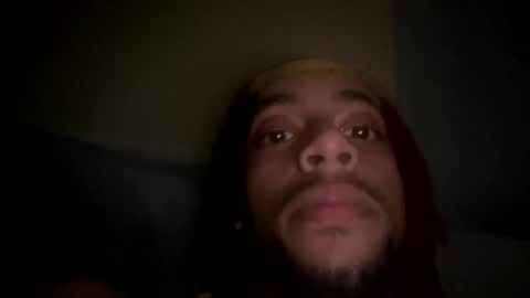 Snapshot of daddylongyk chatting on 12-21-25, 05:14 daddylongyk online show from 12-21-25, 05:14