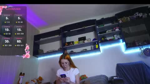 daddyslittleslutfox online show from 05-21-26, 01:51