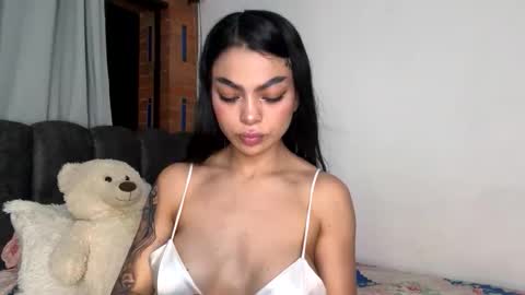 Sophie online show from 06-08-26, 02:23