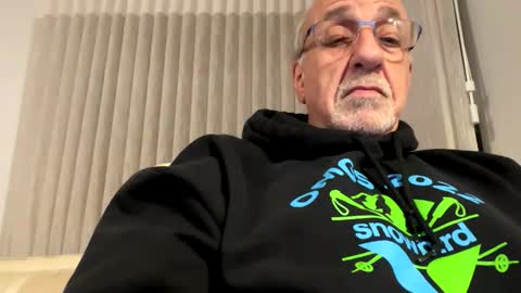 Snapshot of daddyweis chatting on 01-18-26, 03:21 daddyweis online show from 01-18-26, 03:21