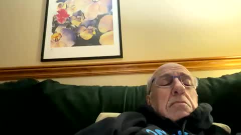 Snapshot of daddyweis chatting on 02-07-26, 02:15 daddyweis online show from 02-07-26, 02:15