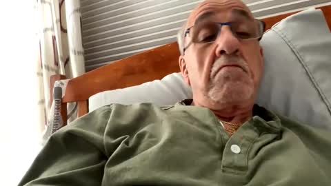 Snapshot of daddyweis chatting on 03-31-26, 02:24 daddyweis online show from 03-31-26, 02:24