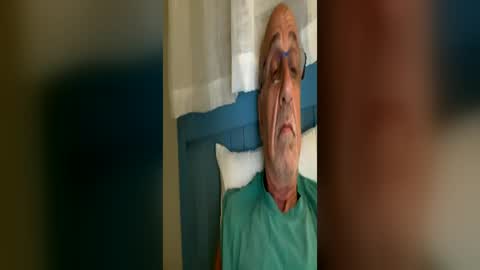 Snapshot of daddyweis chatting on 07-08-26, 03:00 daddyweis online show from 07-08-26, 03:00