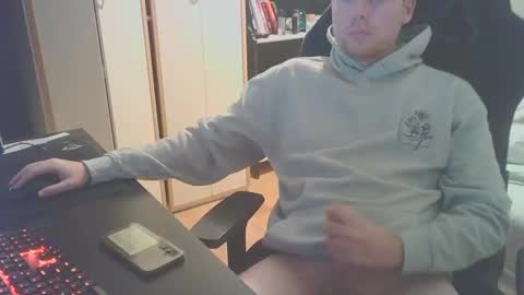 Snapshot of dae5 chatting on 10-21-25, 05:57 Dae5 online show from 10-21-25, 05:57