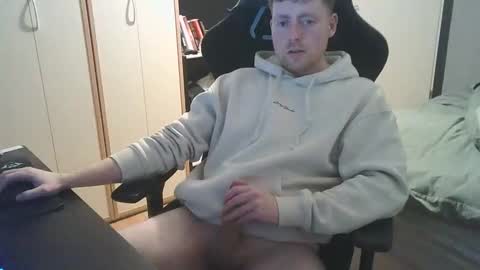 Snapshot of dae5 chatting on 02-27-26, 06:19 Dae5 online show from 02-27-26, 06:19