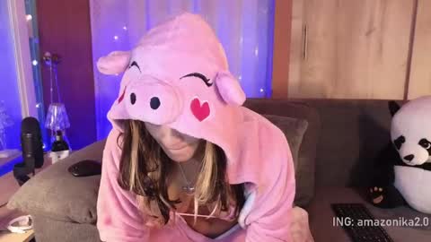 LORENA  online show from 05-24-26, 02:11