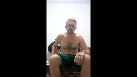 Snapshot of daguia72 chatting on 03-12-26, 10:27 daguia72 online show from 03-12-26, 10:27