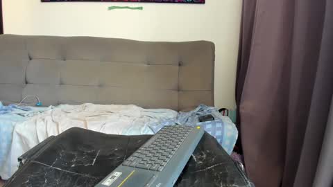 dahianna_27 online show from 01-15-25, 08:58