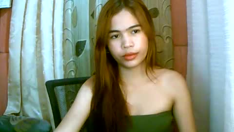 Snapshot of dahlia_123 chatting on 01-18-25, 11:00 Im Dahlia online show from 01-18-25, 11:00